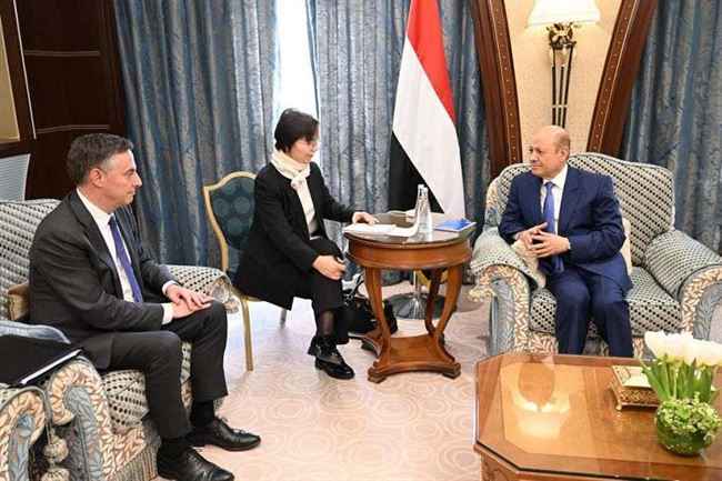 المجلس الرئاسي يطالب المجتمع الدولي بتصنيف الحوثي منظمة إرهابية والبرلمان الأوروبي يؤكد هذا الأمر