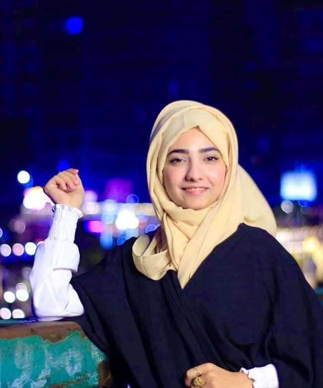 مذيعة مشهورة تغادر صنعاء وتنهي عملها مع قناة حوثية وتنضم إلى قناة علي عبدالله صالح