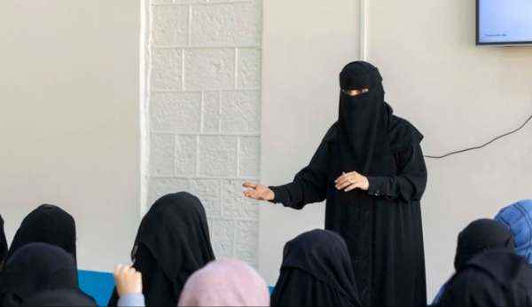 قيود جديدة يفرضها الحوثي على النساء في صنعاء وباقي مناطق سيطرته
