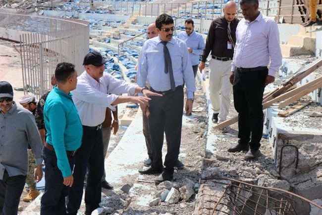 فريق مشترك يطلع على حجم أضرار ملعب 22 مايو بعدن عقب اجتياح الحوثي