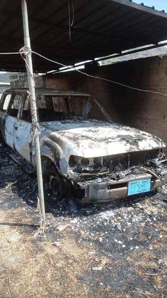 إحراق سيارة جديدة بعد أيام من إشعال سيارتين بمحافظة إب
