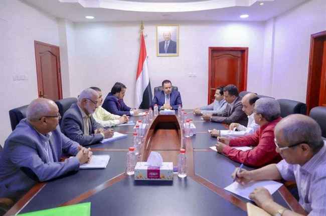 اجتماع لمناقشة تنفيذ مشروع محطة الطاقة الشمسية المقدمة من الإمارات لعدن