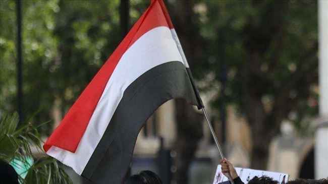 الحكومة: مئات المليارات ينهبها الحوثي والمجتمع الدولي والأمم المتحدة مطالبين بضغط حقيقي