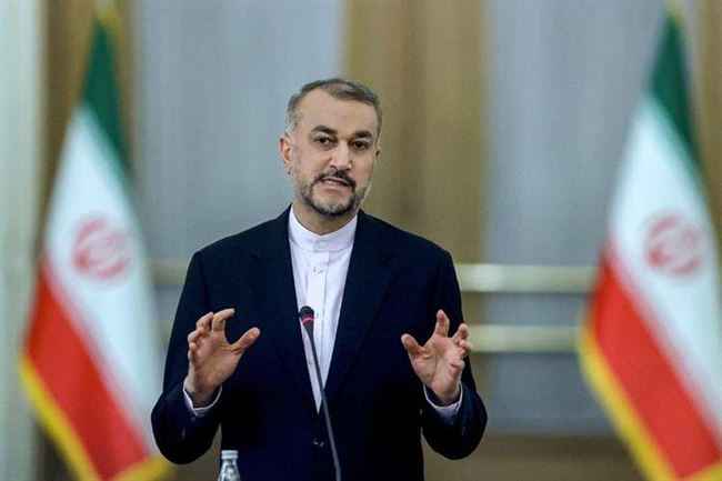 مسؤول إيراني بارز  يصل مسقط لبحث الملف اليمني