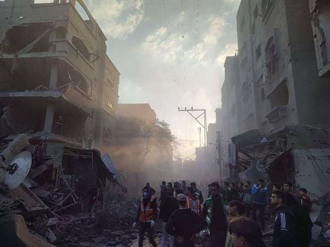 أكثر من 100 شـهيد في قصف طائرات الاحتلال منزلا يؤوي عائلات ونازحين في مخيم جباليا