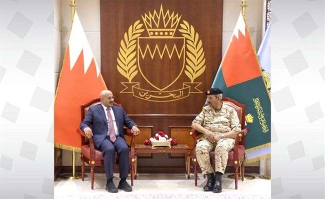 النائب طارق صالح يلتقي القائد العام لقوة دفاع البحرين