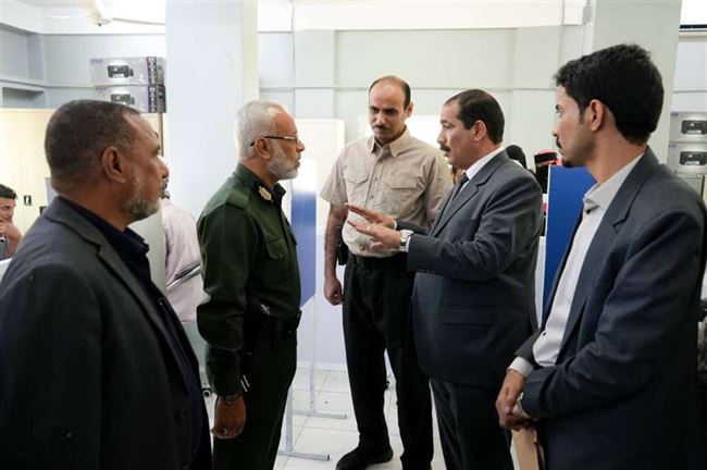 وزارة حيدان تنتقد خدمة اتصالات إماراتية وتقدم بيانات اليمنيين مع أسرهم لشركة مجهولة