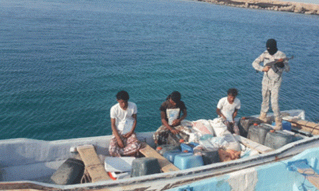 بالصور .. إفشال تهريب ربع طن من الحشيش على متن قارب الى السعودية .. تفاصيل