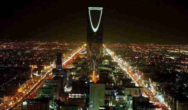 مكافحة الفساد في #السعودية تباشر مهامها بإيقاف أمراء ووزراء سابقين .. أسماء الموقوفين