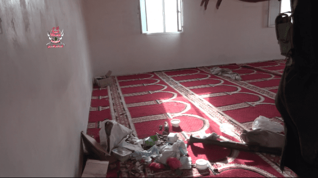 الحوثي يحول المساجد الى ثكانات عسكرية .. انفوجرافيك