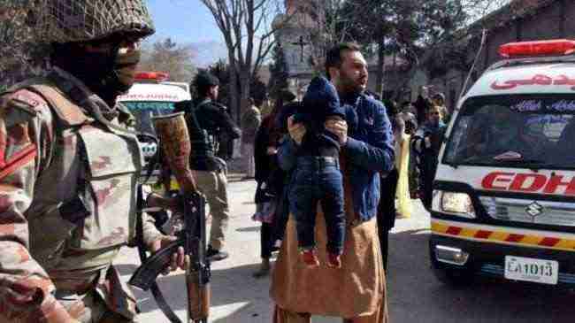 مقتل شخصين وأصيب 14 آخرون في انفجار بمسجد في مدينة ”كويتا“ الباكستانية