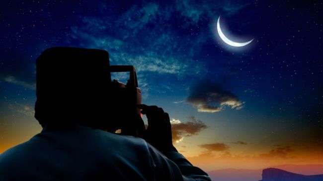 الفلكيون يختلفون في تحديد اول أيام عيد الفطر المبارك
