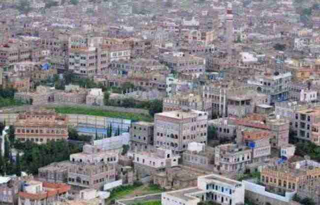 إشتباكات و انفجارات عنيفة بين أمنيين وسط مدينة إب