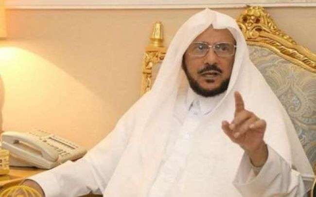 شاهد .. وزير سعودي يحذر من غدر الأخوان