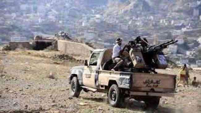 مقتل 8 عناصر من مليشيا الحوثي في مواجهات مع الجيش الوطني شرق تعز