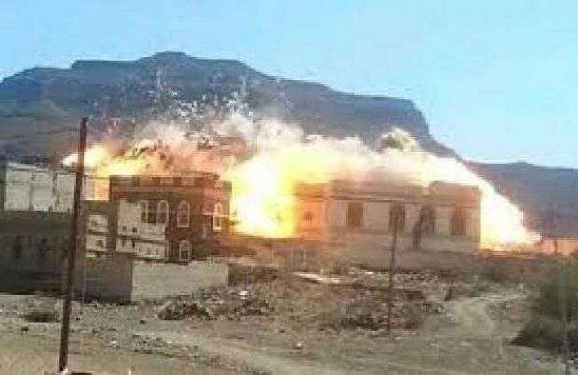 الحوثيون يأسرون شيخ قبلي بارز في صعدة ويفجرون منزله