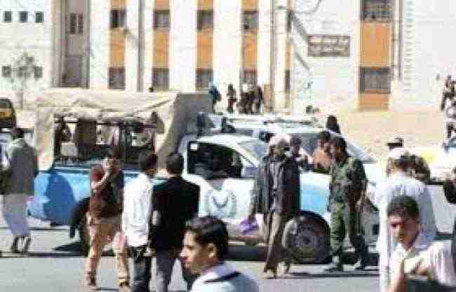 الفساد يوسع دائرة الصراع بين القيادات الحوثية