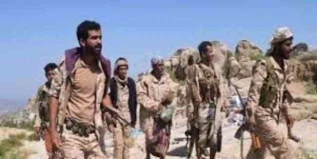 شاهد بالفيديو.. هكذا احرقت عناصر الاصلاح قرى آل الأمير في مأرب