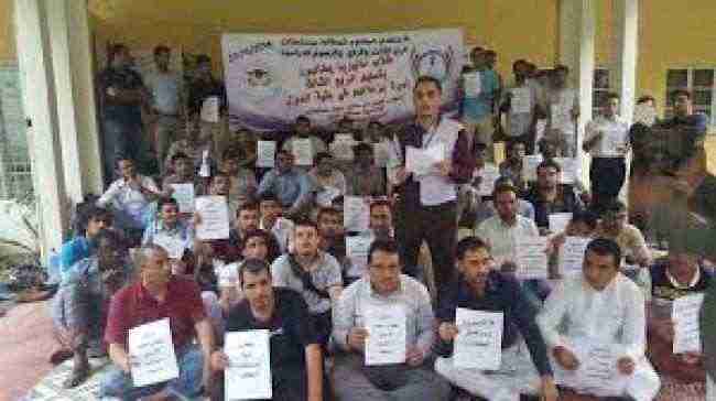 طلاب اليمن المبتعثين في المغرب يشكون عدم صرف مساعداتهم المالية
