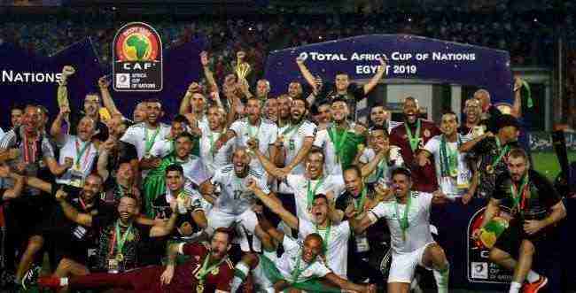 بالفيديو ..استقبال شعبي ورسمي للمنتخب الجزائري بعد فوزه بأمم أفريقيا