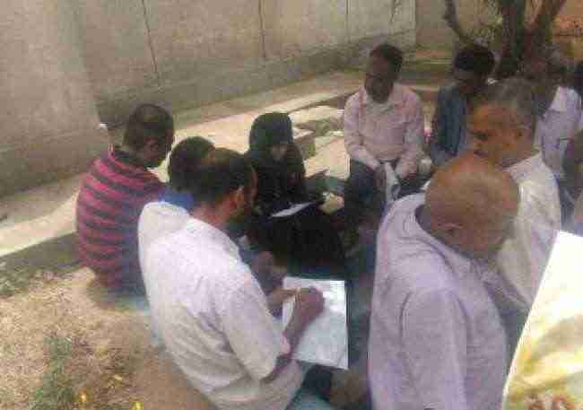 مسلحو الاصلاح يطردون بأعمال رئيس هيئة مستشفى الثورة بتعز