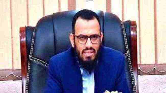 هاني بن بريك: حكومة الشرعية باتت وبال ماحق على الجنوب والشمال