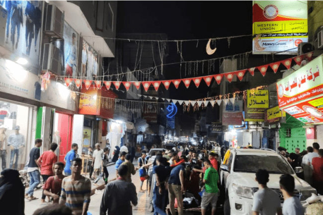 إختفاء المظاهر المسلحة والحياة تعود الى طبيعتها في عدن