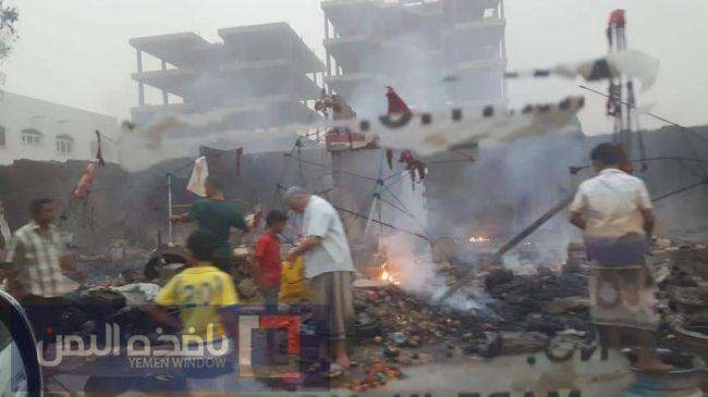 حصري - مصادر تكشف حقيقة إحراق بسطات لباعة شماليين غرب عدن