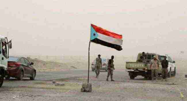 قوات ”الانتقالي الجنوبي“ تتقدم صوب عتق بعد شن هجومًا معاكسًا ضد القوات الحكومة