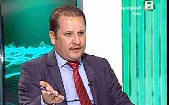الشرعية تتخلى عن أنيس منصور وتؤكد أنه لا يحمل صفة وظيفية بسفارتها بالرياض
