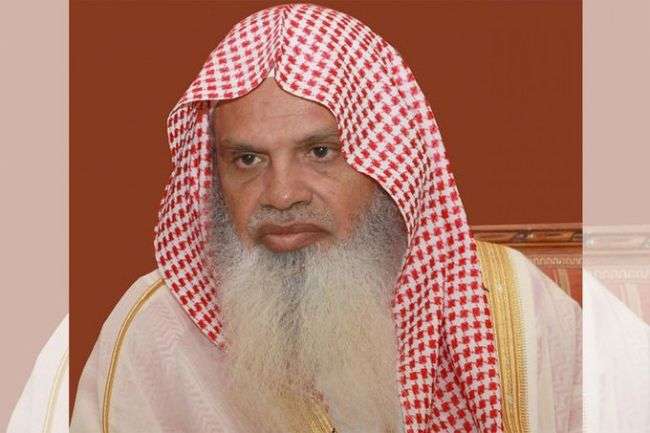 بعد أكثر من 30 عاما.. جلطة تغيب إمام المسجد النبوي الشريف
