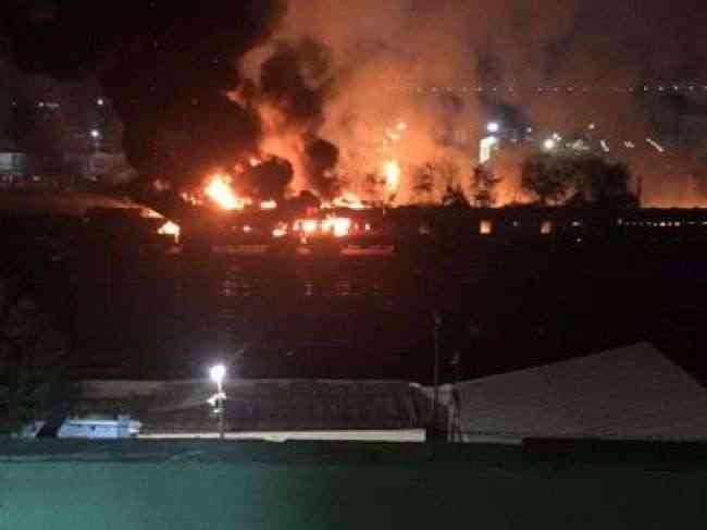 حريق هائل قرب محطة قطار في مصر
