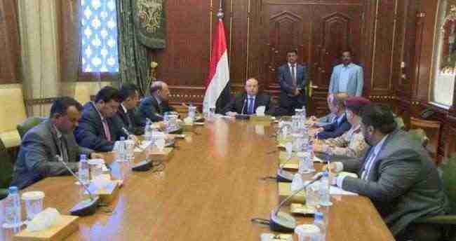 قيادي في الانتقالي يكشف عن أسماء وفد حكومة الشرعية المشارك في مشاورات جدة